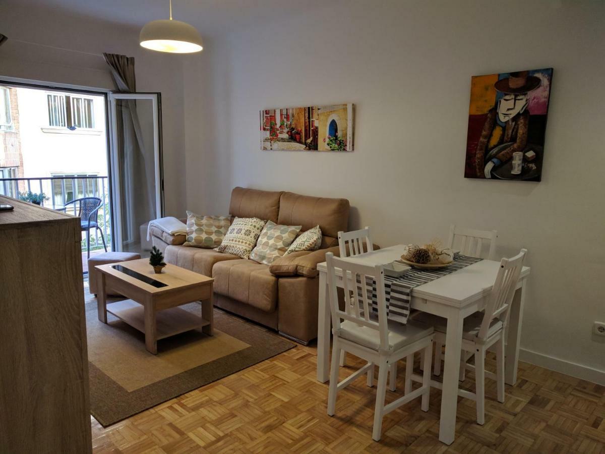 Gran Apartamento Cerca De Atocha Appartement Madrid Buitenkant foto