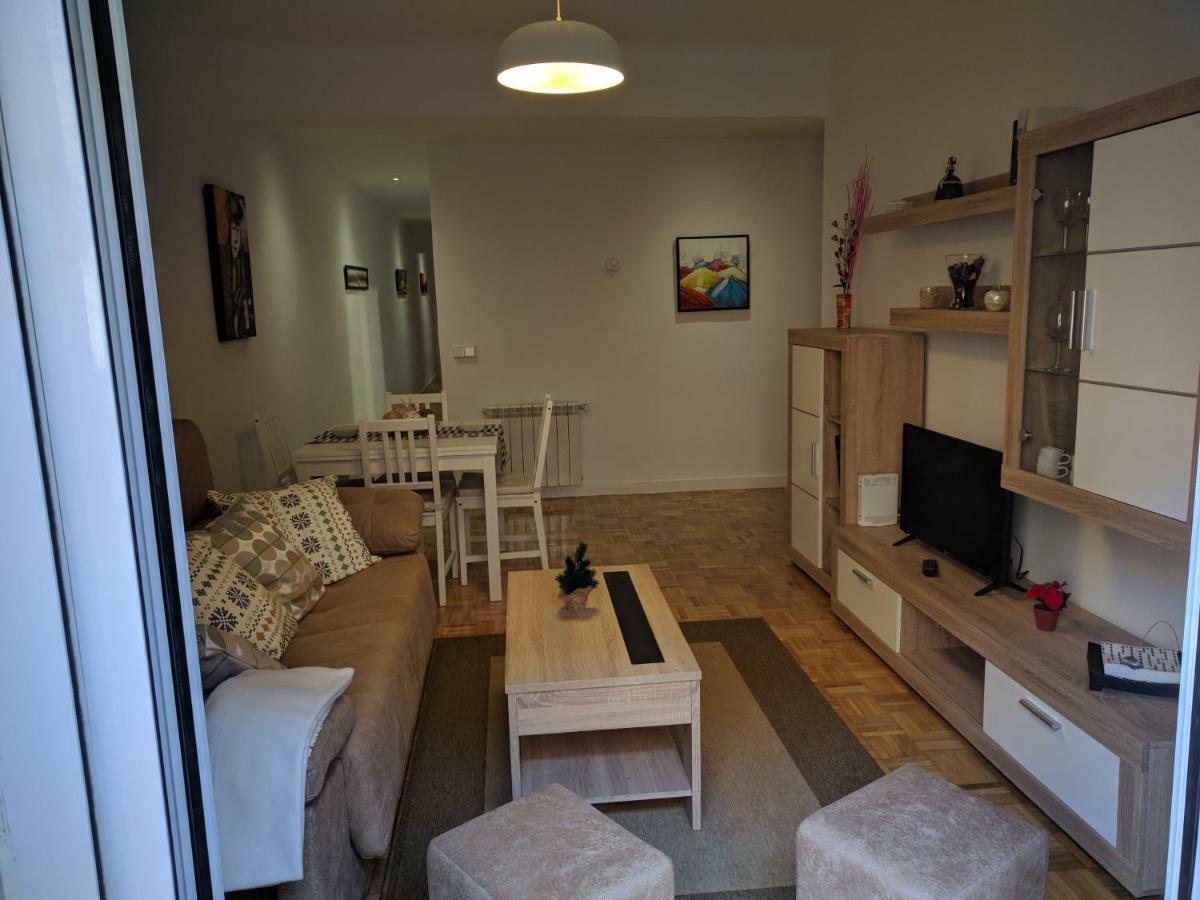 Gran Apartamento Cerca De Atocha Appartement Madrid Buitenkant foto