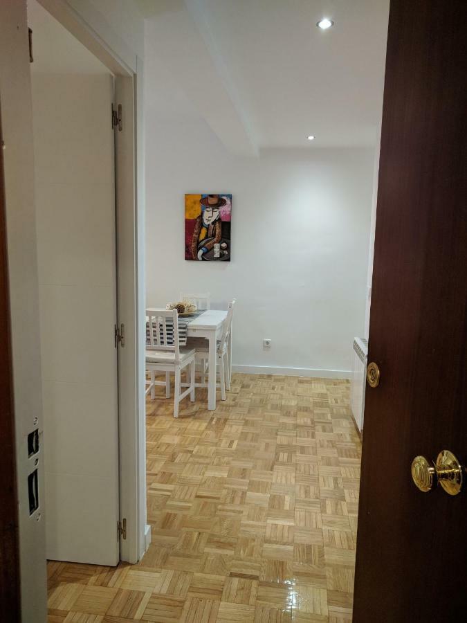 Gran Apartamento Cerca De Atocha Appartement Madrid Buitenkant foto