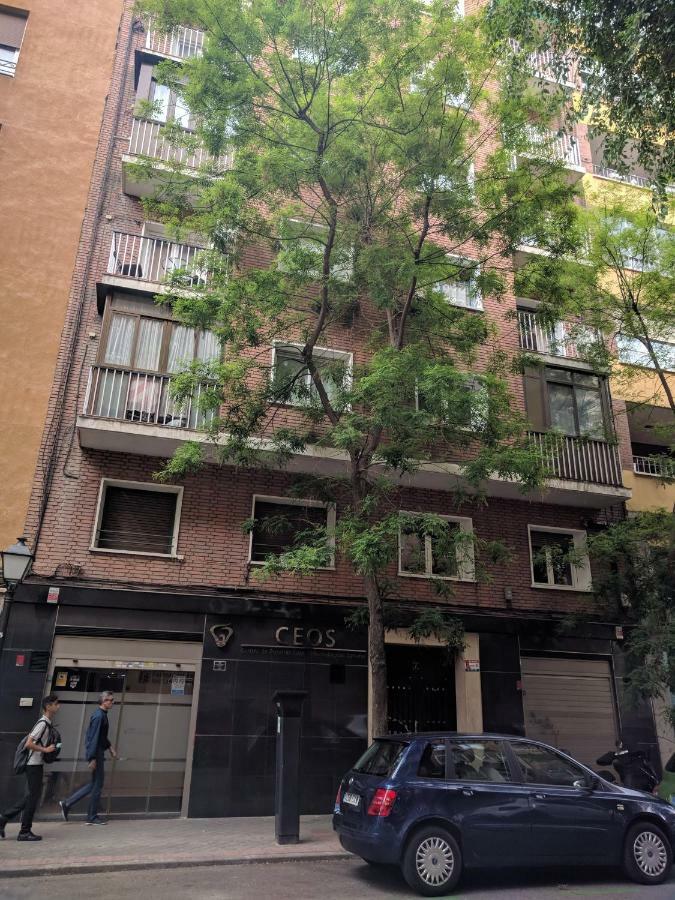 Gran Apartamento Cerca De Atocha Appartement Madrid Buitenkant foto