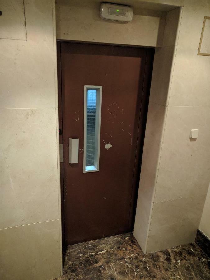Gran Apartamento Cerca De Atocha Appartement Madrid Buitenkant foto